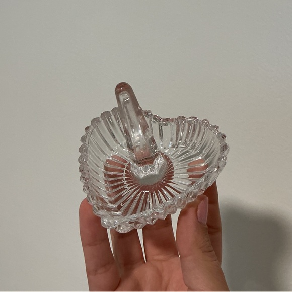 Crystal Heart Ring Dish - Picture 1 of 4